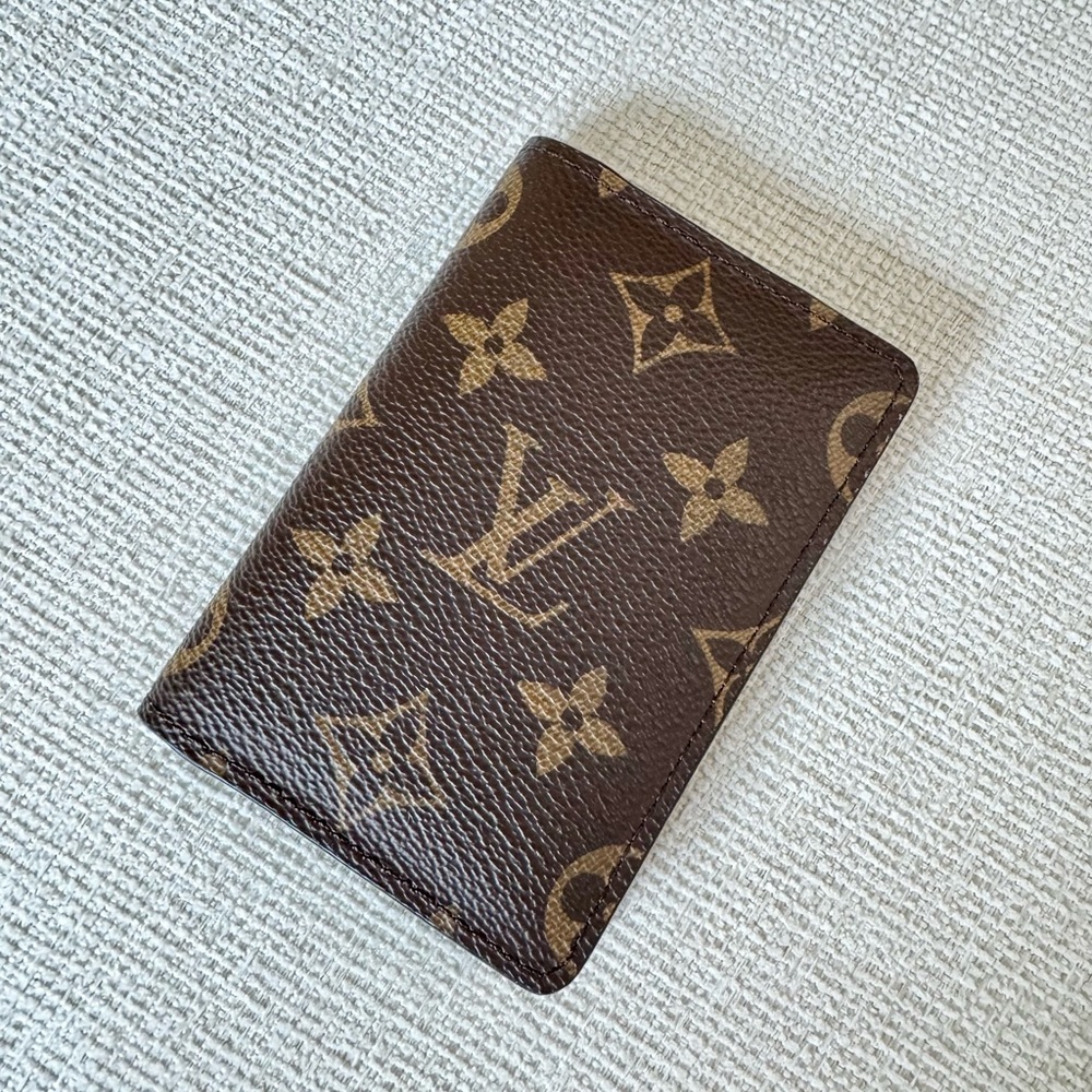 LV Pocket Organizer